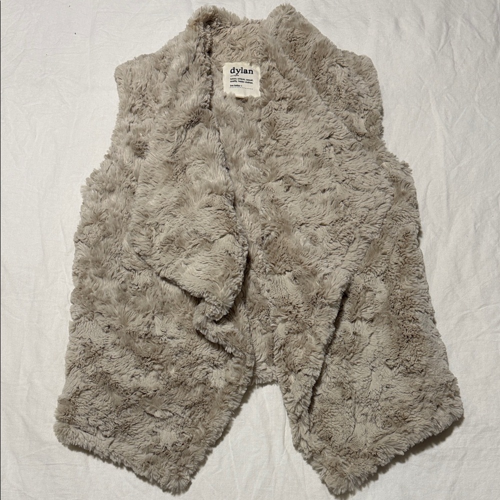 Women’s dylan Plush Faux Fur Vest, Size Medium
